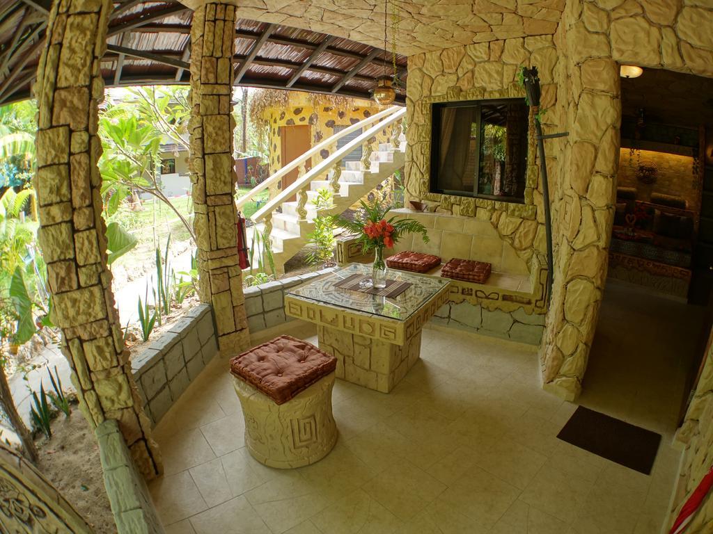 Takatuka Beach Resort Sipalay Exteriér fotografie